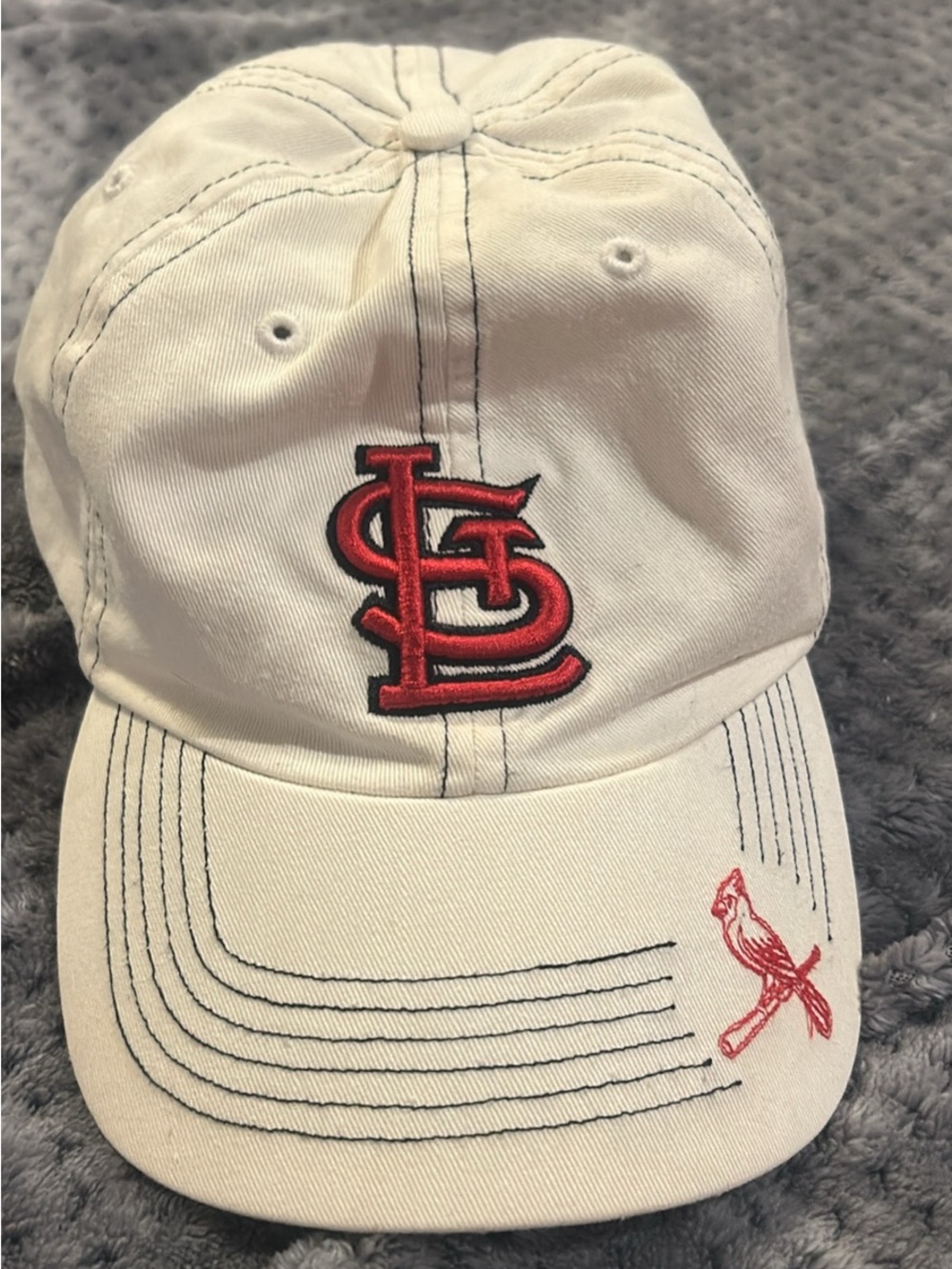 Great condition cute MLB St. Louis Cardinals, white baseball cap hat